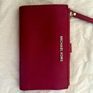 Michael Kors wallet - gently used